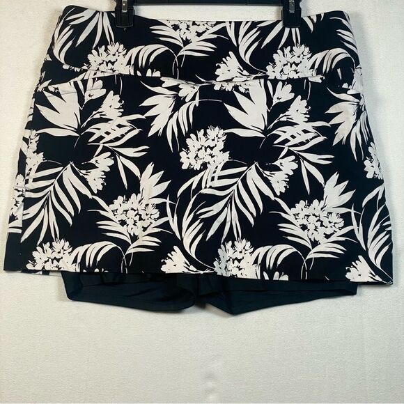 S.C. & Co Black and White Floral Print Skorts Size XXL - Picture 1 of 10